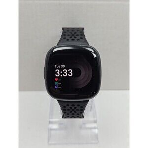 Fitbit Versa 4 GPS Smartwatch Heart Rate Sleep Tracker Google Wallet No Charger